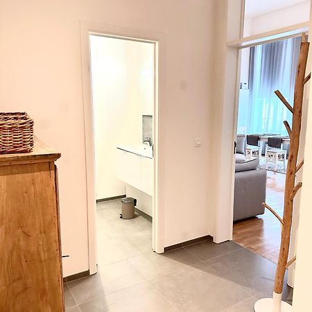 European Comission Beautiful Studio Apartment Brussel Bagian luar foto
