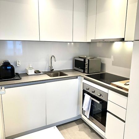 European Comission Beautiful Studio Apartment Brussel Bagian luar foto